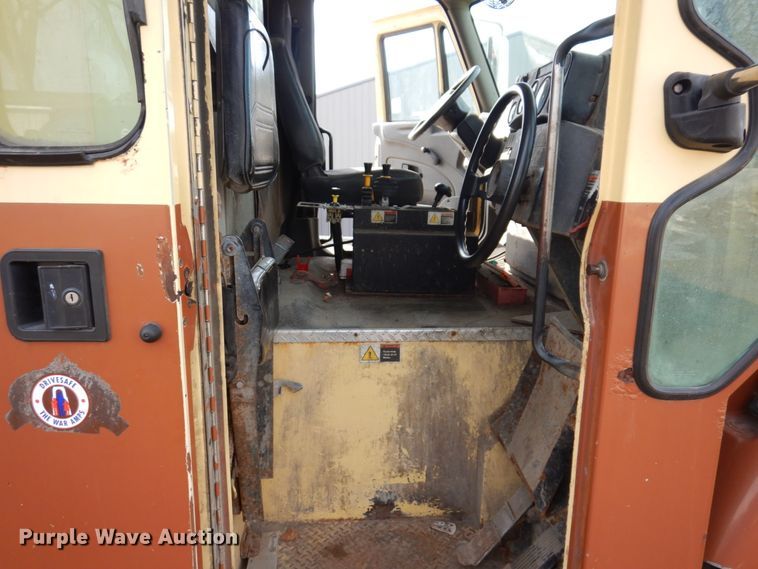 image for item IM9754 2010 International 7300  refuse truck