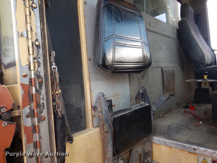 image for item IM9754 2010 International 7300  refuse truck