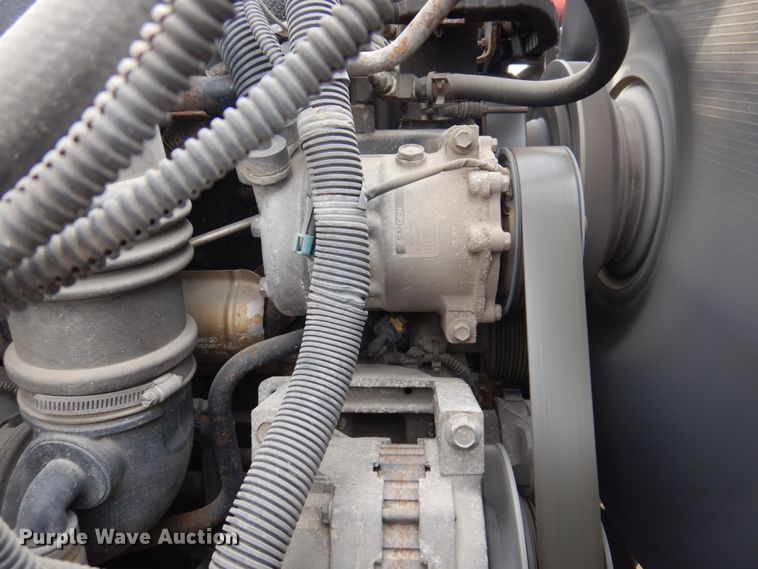 image for item IM9754 2010 International 7300  refuse truck