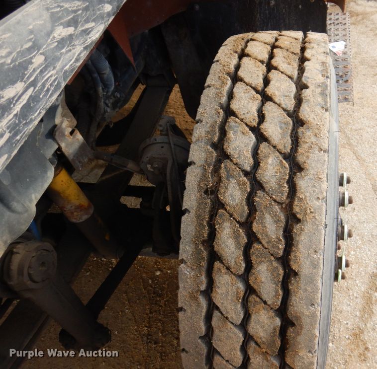 image for item IM9754 2010 International 7300  refuse truck