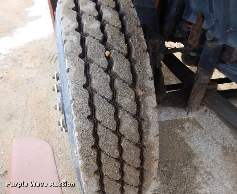 image for item IM9754 2010 International 7300  refuse truck