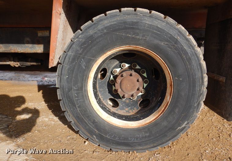 image for item IM9754 2010 International 7300  refuse truck