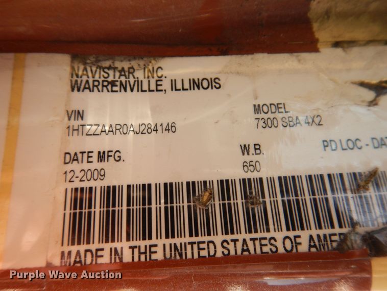 image for item IM9754 2010 International 7300  refuse truck