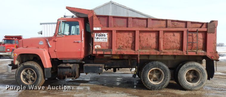 image for item IO9679 1982 Ford LT8000  dump truck