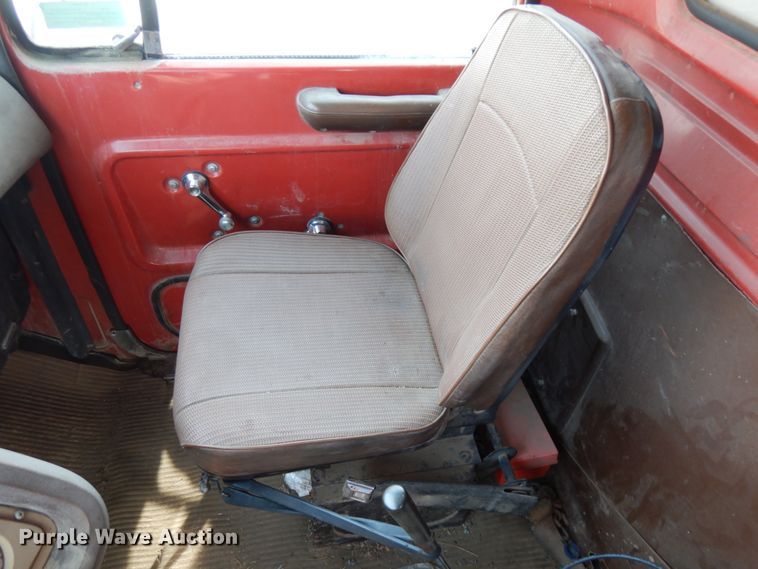 image for item IO9679 1982 Ford LT8000  dump truck