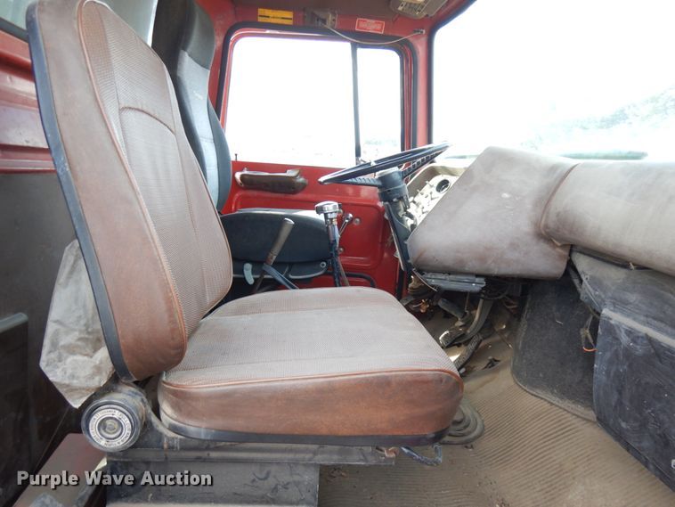 image for item IO9679 1982 Ford LT8000  dump truck