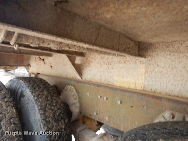 image for item IO9679 1982 Ford LT8000  dump truck