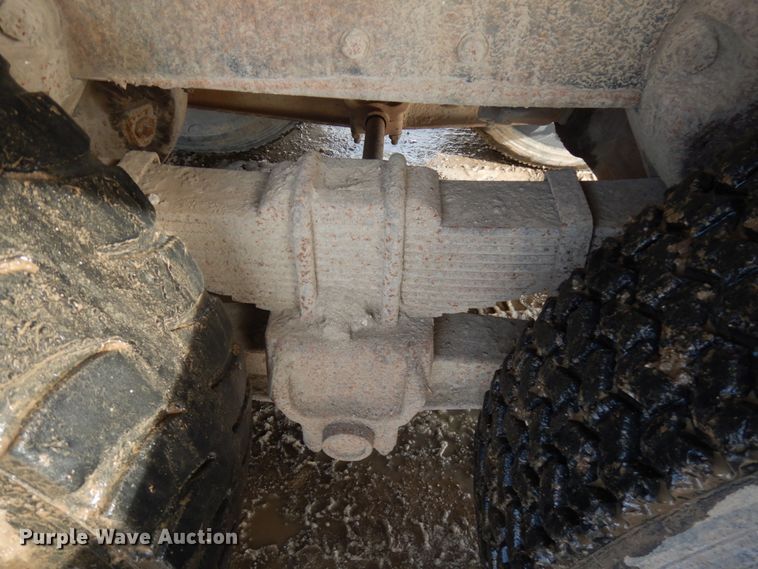 image for item IO9679 1982 Ford LT8000  dump truck