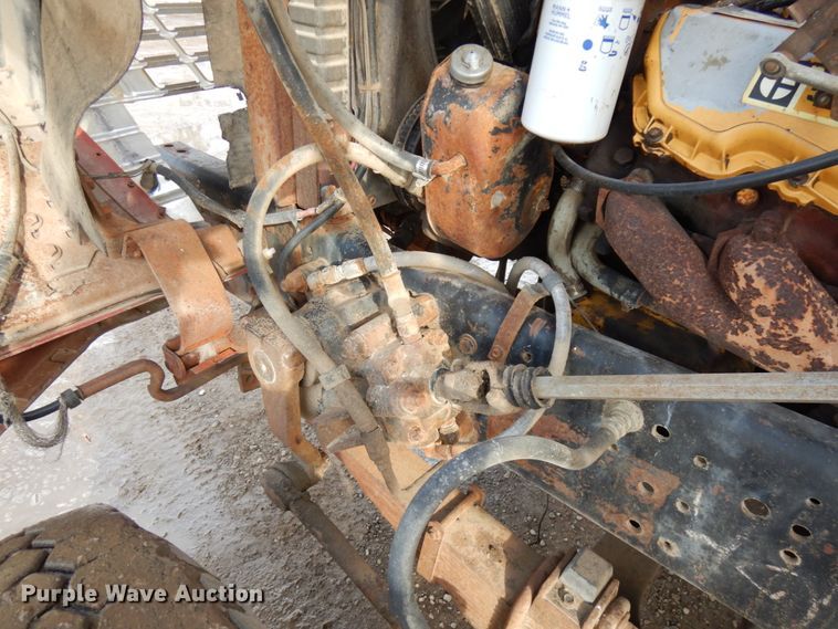 image for item IO9679 1982 Ford LT8000  dump truck