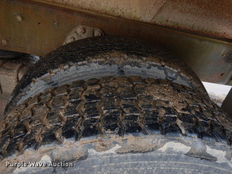 image for item IO9679 1982 Ford LT8000  dump truck