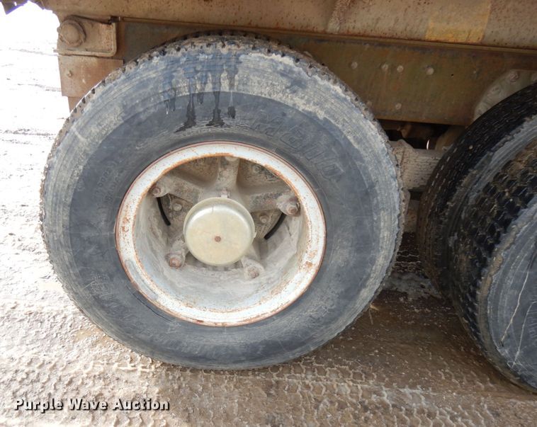 image for item IO9679 1982 Ford LT8000  dump truck