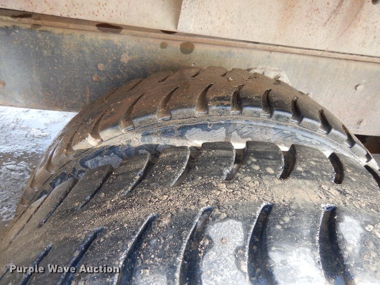 image for item IO9679 1982 Ford LT8000  dump truck