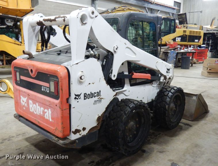 image for item IO9683 2015 Bobcat S770  skid steer loader