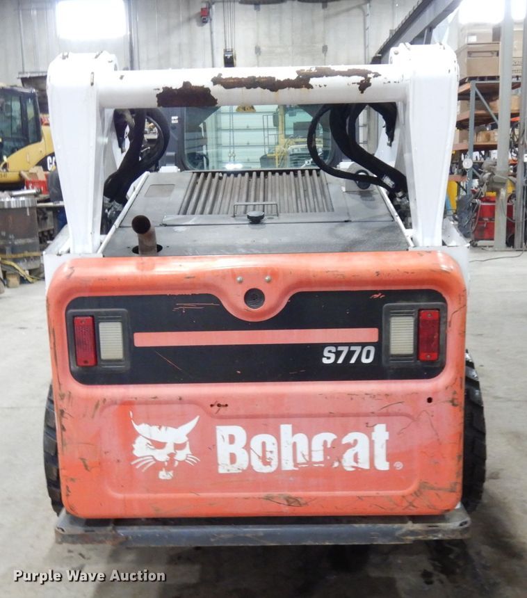 image for item IO9683 2015 Bobcat S770  skid steer loader