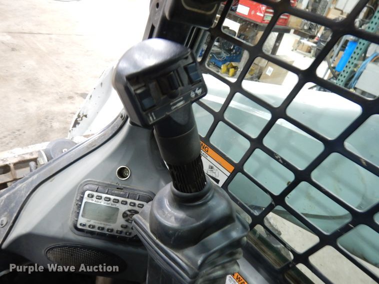 image for item IO9683 2015 Bobcat S770  skid steer loader