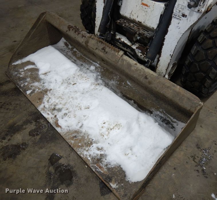 image for item IO9683 2015 Bobcat S770  skid steer loader