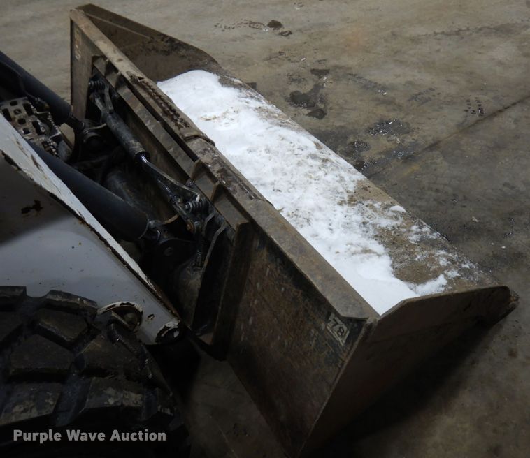 image for item IO9683 2015 Bobcat S770  skid steer loader