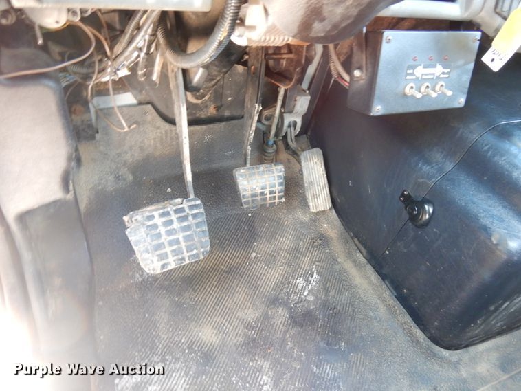 image for item IO9685 2004 International 7600  sewer jetter truck