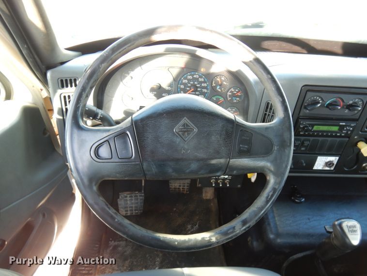 image for item IO9685 2004 International 7600  sewer jetter truck