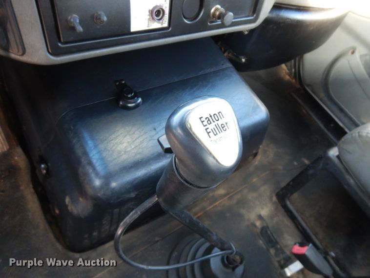 image for item IO9685 2004 International 7600  sewer jetter truck