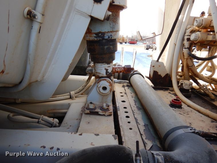 image for item IO9685 2004 International 7600  sewer jetter truck