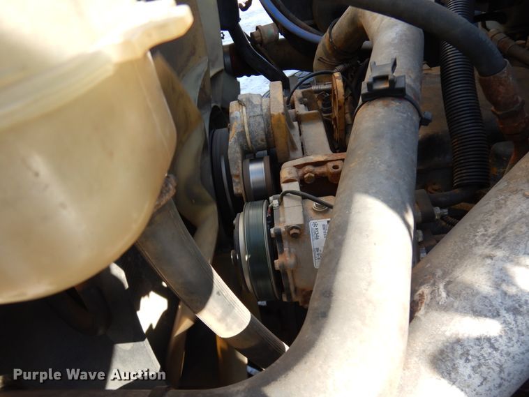 image for item IO9685 2004 International 7600  sewer jetter truck