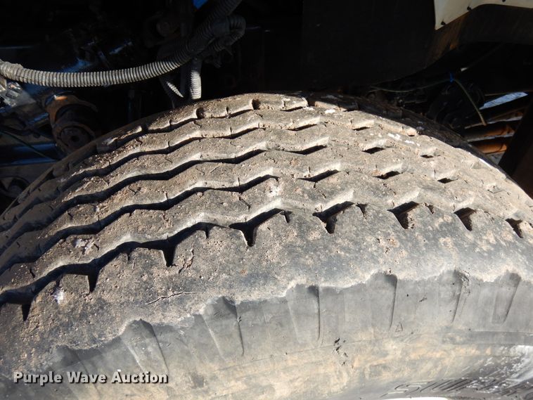 image for item IO9685 2004 International 7600  sewer jetter truck