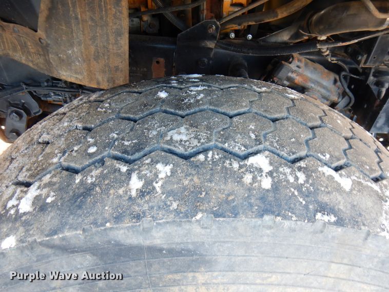 image for item IO9685 2004 International 7600  sewer jetter truck