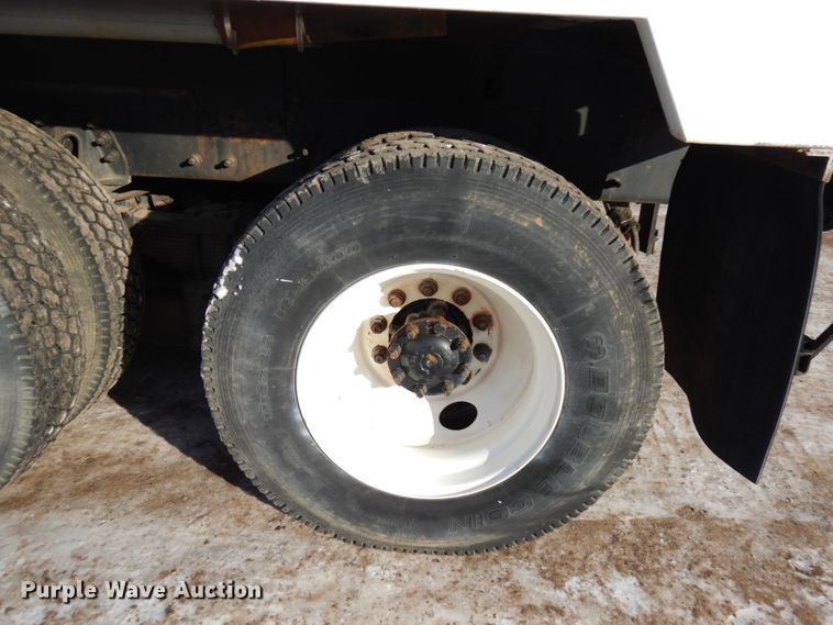 image for item IO9685 2004 International 7600  sewer jetter truck