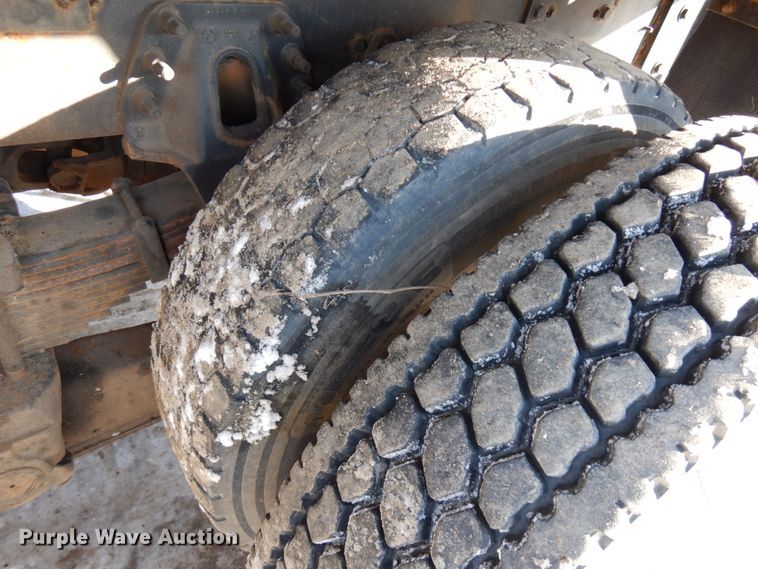 image for item IO9685 2004 International 7600  sewer jetter truck