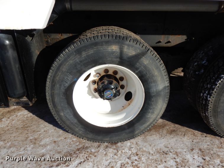 image for item IO9685 2004 International 7600  sewer jetter truck