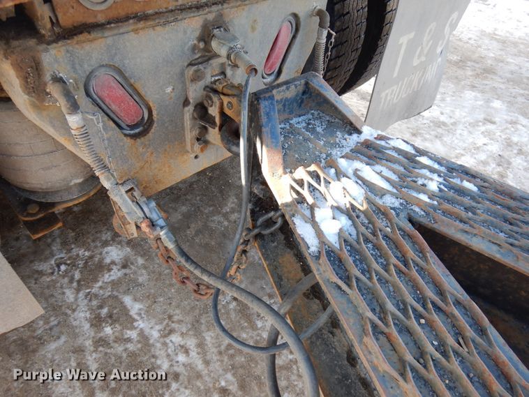 image for item IO9686 1994 Felling  equipment trailer