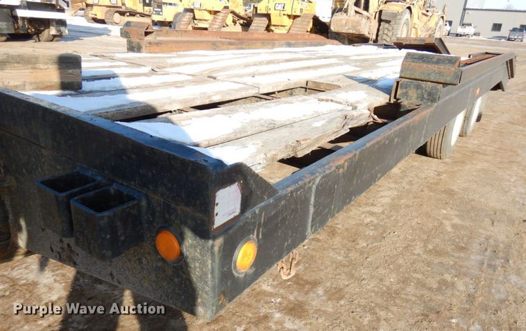 image for item IO9686 1994 Felling  equipment trailer