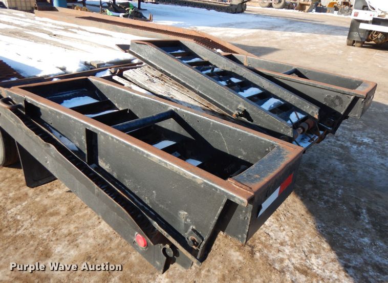 image for item IO9686 1994 Felling  equipment trailer