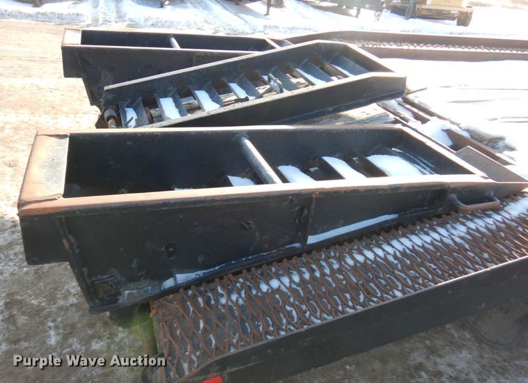 image for item IO9686 1994 Felling  equipment trailer