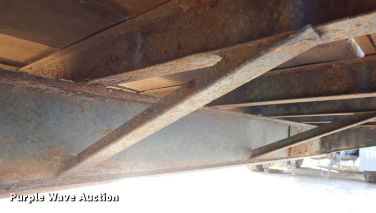 image for item IO9686 1994 Felling  equipment trailer