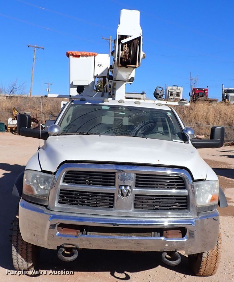image for item IS9407 2011 Dodge Ram 5500HD  bucket truck