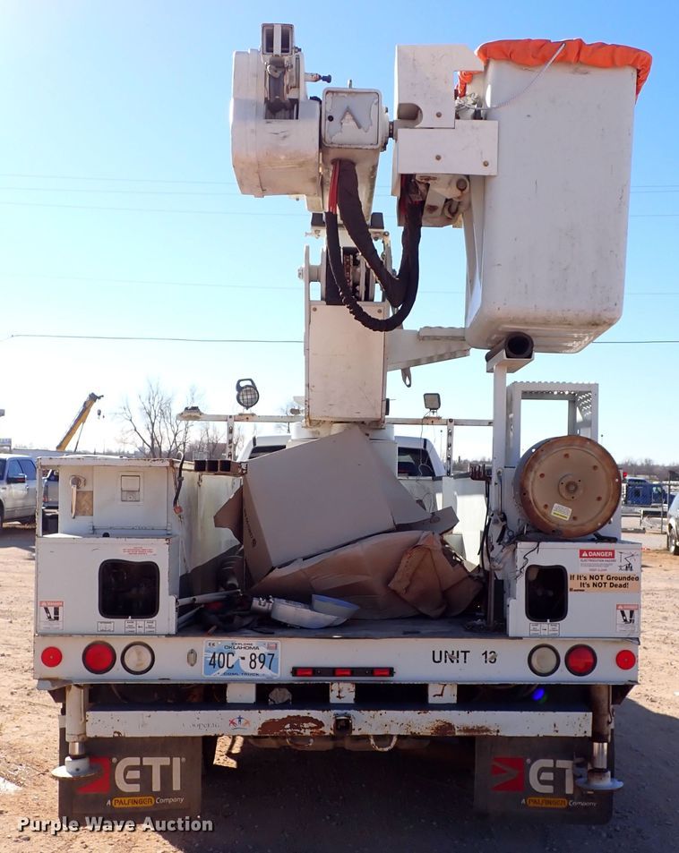 image for item IS9407 2011 Dodge Ram 5500HD  bucket truck