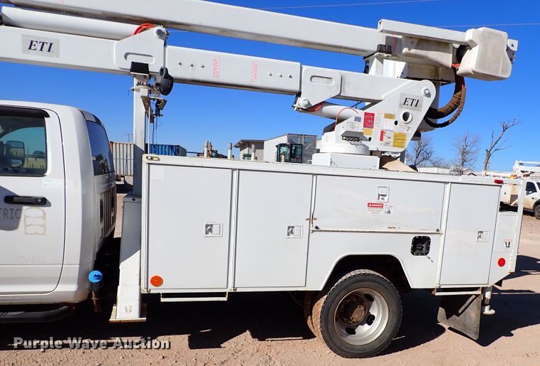 image for item IS9407 2011 Dodge Ram 5500HD  bucket truck