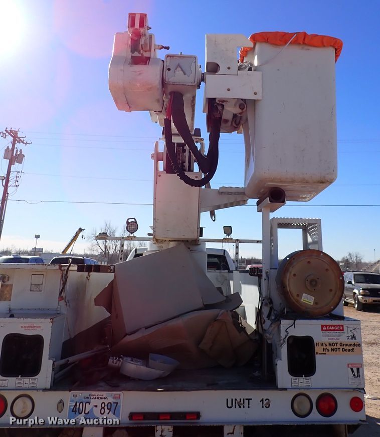 image for item IS9407 2011 Dodge Ram 5500HD  bucket truck