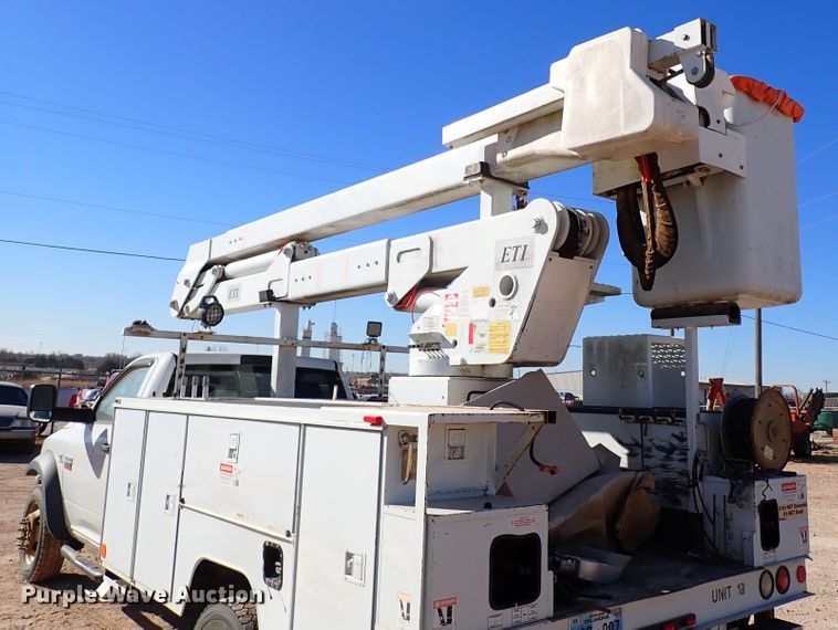 image for item IS9407 2011 Dodge Ram 5500HD  bucket truck