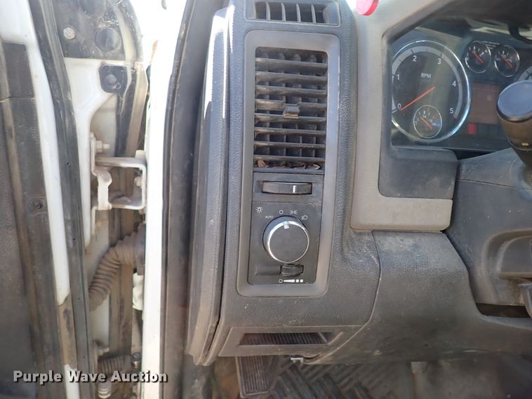 image for item IS9407 2011 Dodge Ram 5500HD  bucket truck