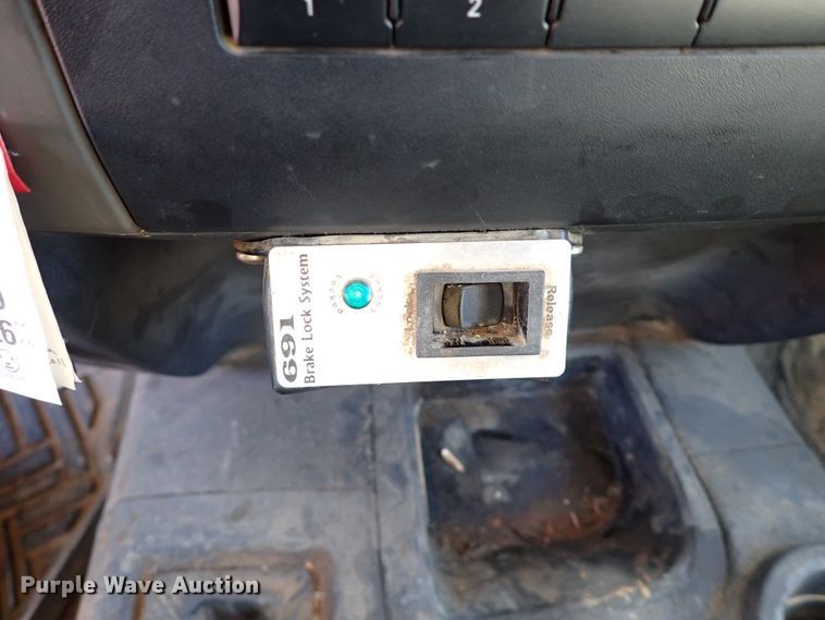 image for item IS9407 2011 Dodge Ram 5500HD  bucket truck