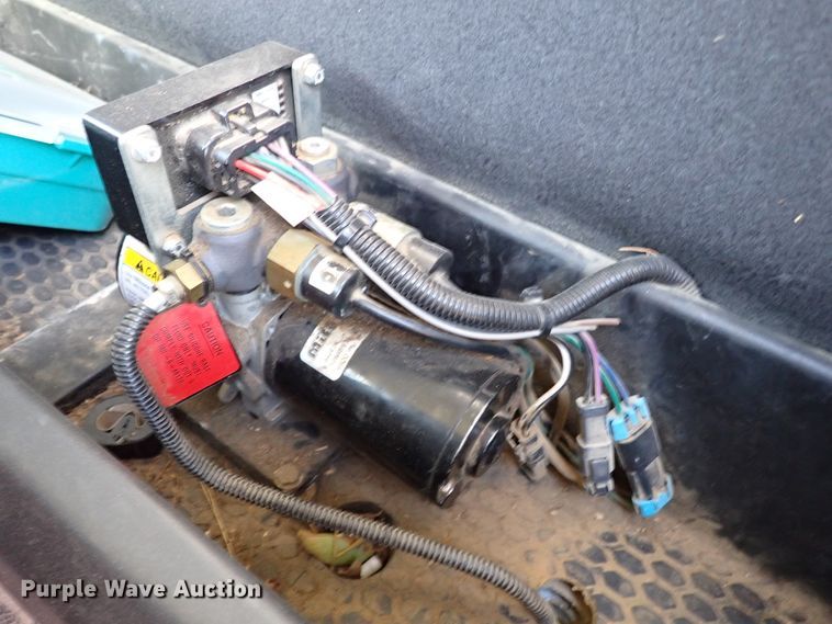 image for item IS9407 2011 Dodge Ram 5500HD  bucket truck