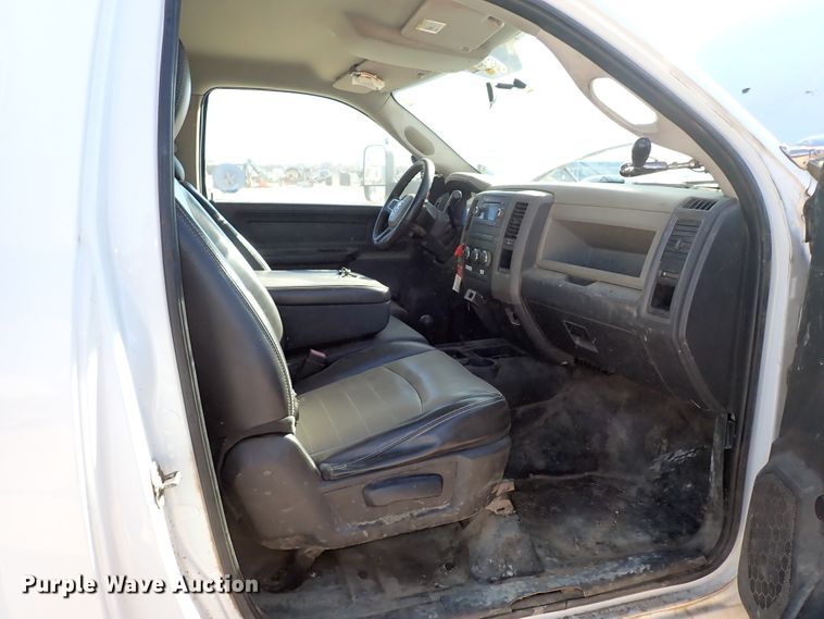 image for item IS9407 2011 Dodge Ram 5500HD  bucket truck