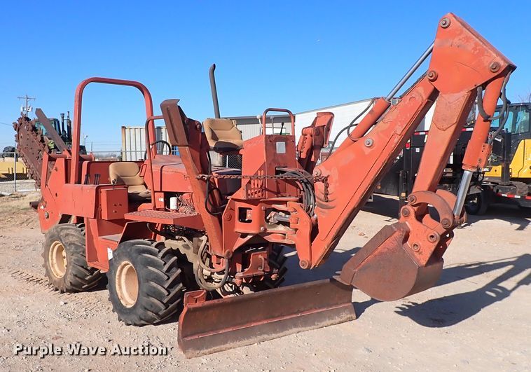 image for item IS9409 1993 Ditch Witch 5110  trencher