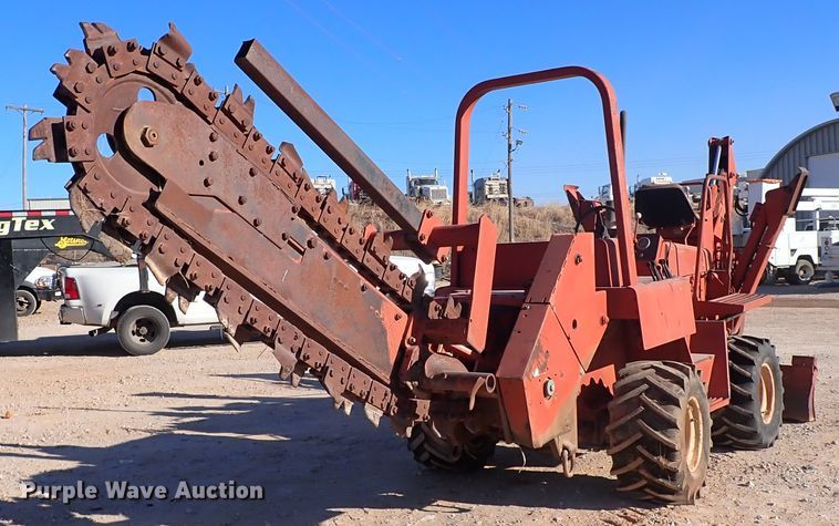image for item IS9409 1993 Ditch Witch 5110  trencher