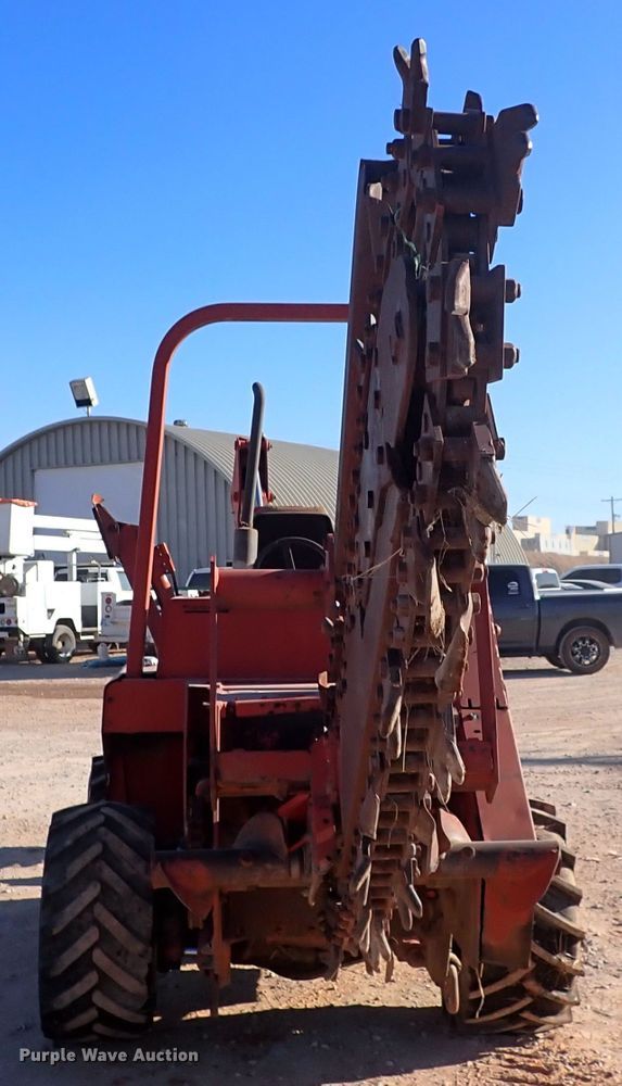 image for item IS9409 1993 Ditch Witch 5110  trencher