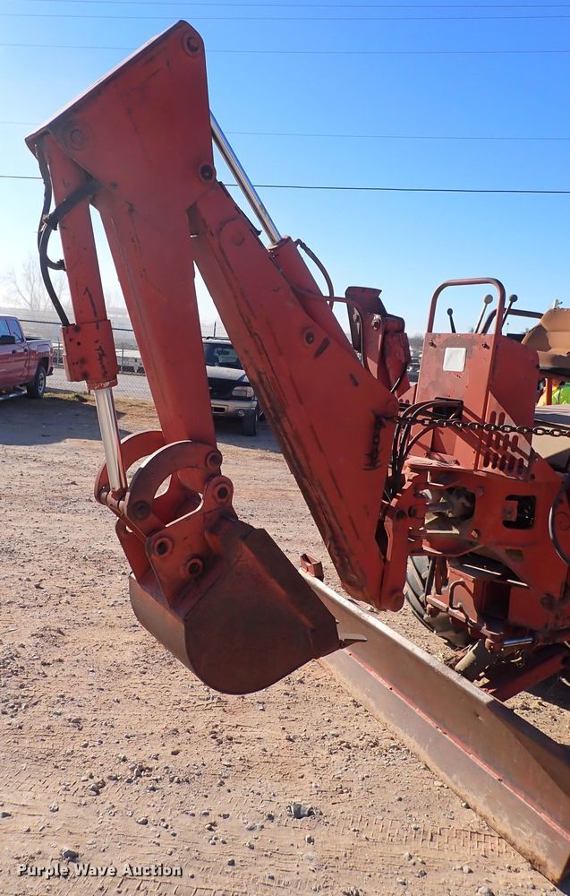 image for item IS9409 1993 Ditch Witch 5110  trencher
