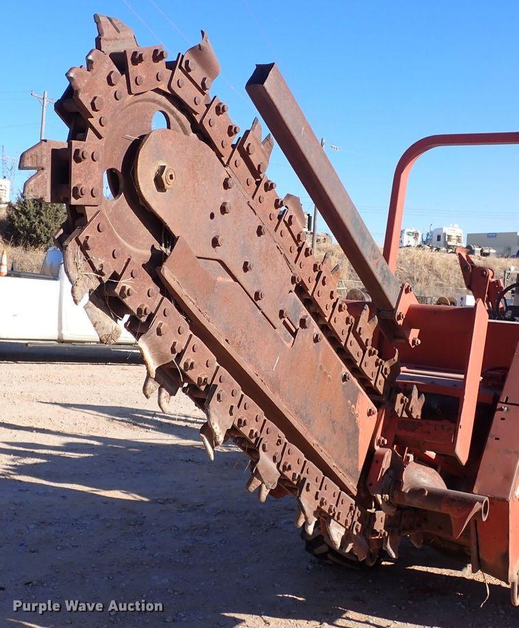 image for item IS9409 1993 Ditch Witch 5110  trencher